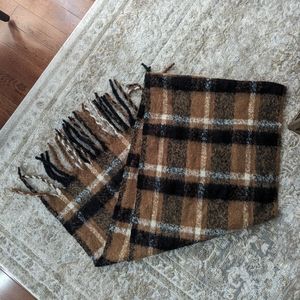NWOT Plaid Scarf with Fringe